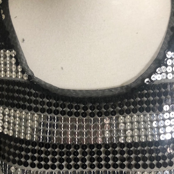 Top - Picture 3 of 4